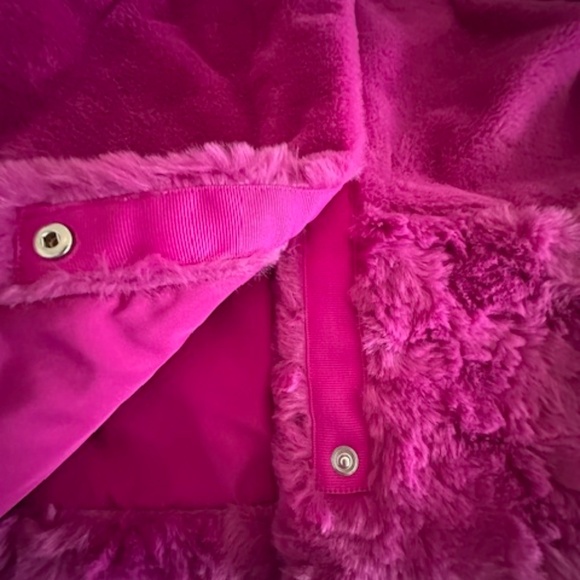 NWOT-Cat & Jack 5T Faux Fur Pink Medium Weight Coat-Never worn/washed - Picture 3 of 7